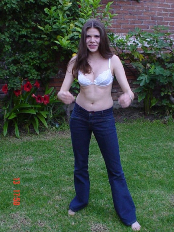 Roxana 24 Meet escort Darvel