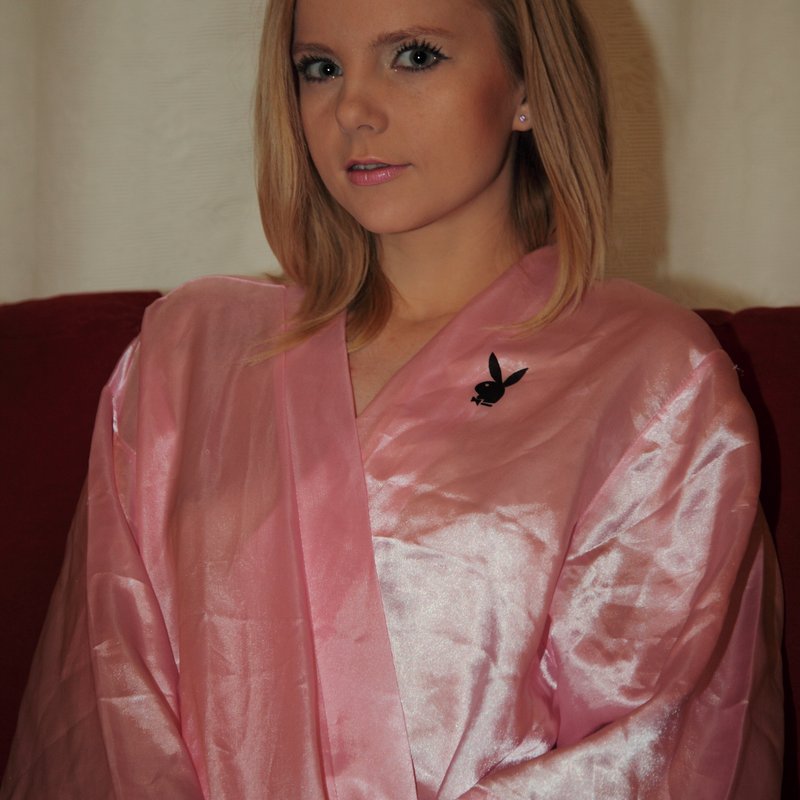Raschelle 23 Escort girl Highcliffe