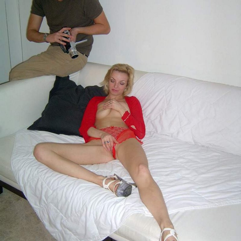 Amilia 21 Escort Coddington